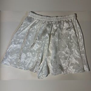 Vintage Gold label Victoria's Secret White Floral satin pyjama Shorts M